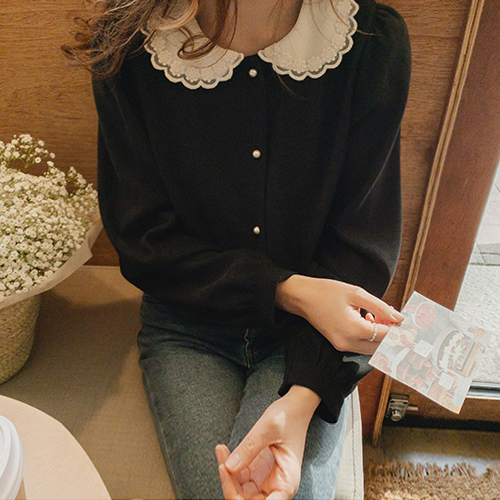 [LABEL] Crunchia Wave Flower Embroidered Collar Blouse <FONT color=#d8a4a4>[size:F,1]</font>