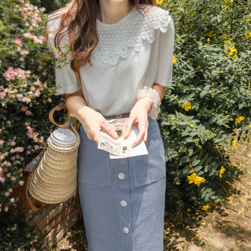 [LABEL] Anne Roy Race Flower Embroidery Kara Tee[size:F,1]