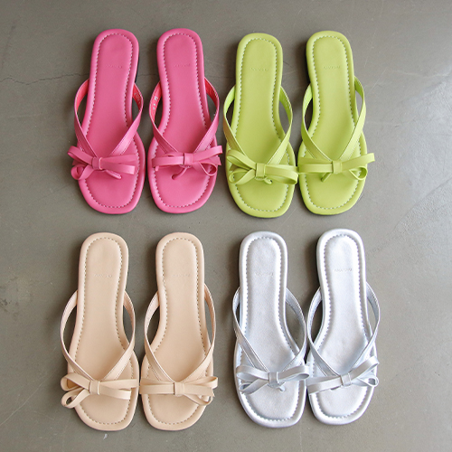 key point Color bowknot flip flop