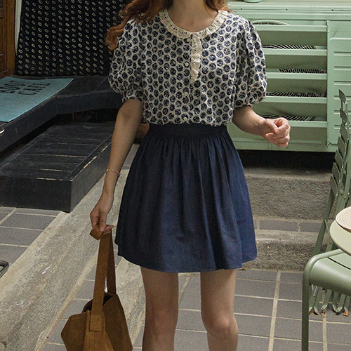 [LABEL] Pauline Race Pattern Embroidery Blouse[size:F(55~66 half)]