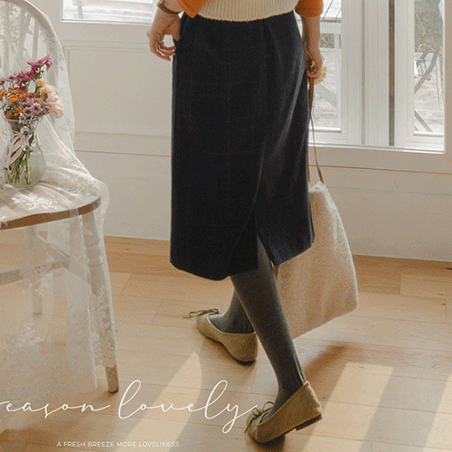 <FONT color=#5a3954>MADE LIN</font> [Navy] Crambling Season Check Antrim Band Skirt [size: F (55~66)]