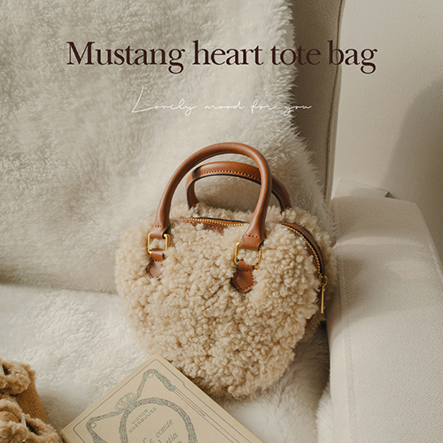 Mustang heart tote bag