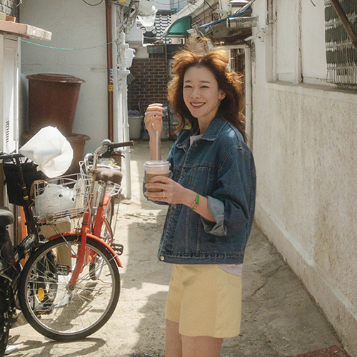 <FONT color=#5a3954>MADE LIN</font> Simple denim jacket that is always comfortable to wear <FONT color=#d8a4a4>[Scratch Sale]</font>