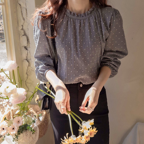 [New product special price 5Fabric 200 won discount] <FONT color=#5a3954>MADE LIN</font> Ratzbell Bomsnow Necksharing Elegant Blouse [size: F (55~66)]