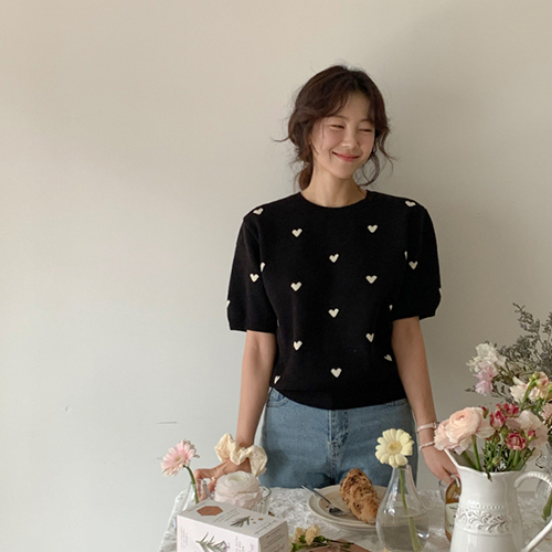 [LABEL] Of Me lovely heart embroidery short-sleeved knit [size: F (55~66)]