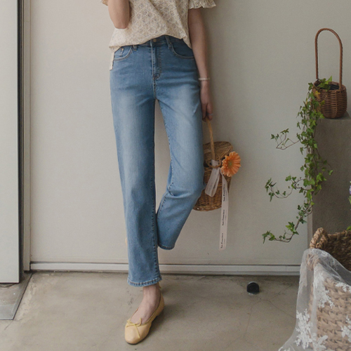 Naturally Cover! Silver Washing Semi Baggy Fit Denim Pants [size:S,M,L]