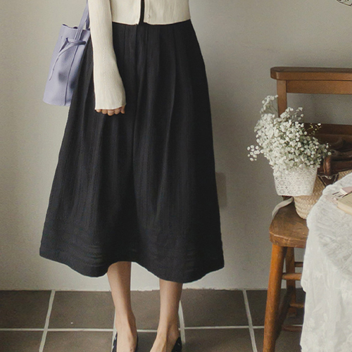 [New product 7,000 won special price] [Ratio Restaurant] <FONT color=#5a3954>MADE LIN</font> Black Sand Back Banding Skirt [size: F (55~66)]