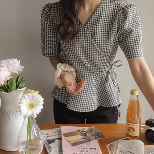 [New product 5,000 won discount] <FONT color=#5a3954>MADE LIN</font> Shabet lovely Linen Check Blouse [size: F, L]