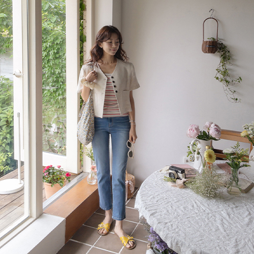 Must Cool Linen V-neck Semi Crop Jacket[size:F(55~66)]