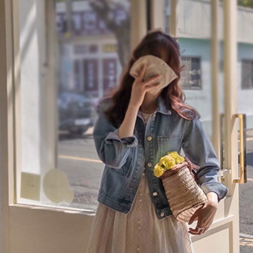 <FONT color=#5a3954>MADE LIN</font> Anna Pocket Styling Spring Mapsi Denim Jacket [Scratch Sale]
