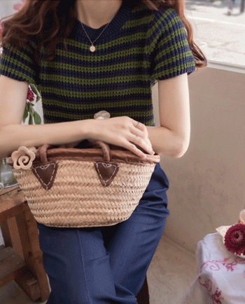 [MADE] Delroid refreshing single-breasted cute fit season knit [size: F (55~66)]