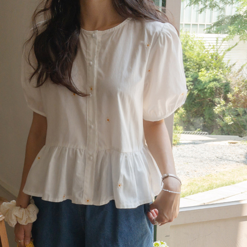 [LABEL] honey daisy embroidery waist shirring Blouse[size:F(55~66)]