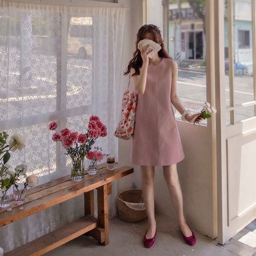 [Best Special Price 12,000 Won Discount] <FONT color=#5a3954>MADE LIN</font> Let's Bell Stitch Cut Mapsi Line Elegant One Piece [size: F (55~66)]