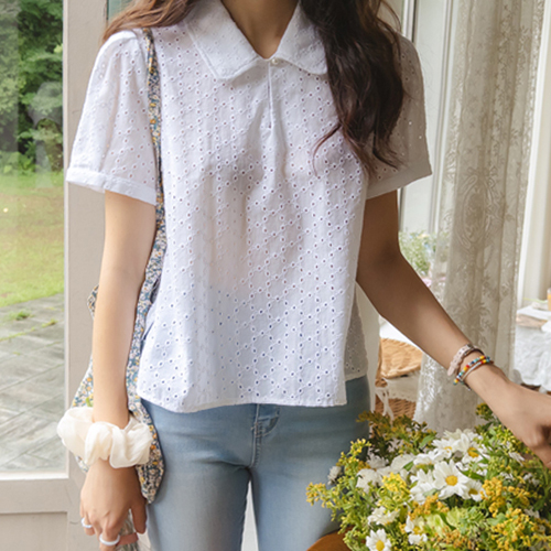 [New product special price 6,000 won discount] <FONT color=#5a3954>MADE LIN</font> Amyt Lovely Mood Punching Blouse [size: F, 1]