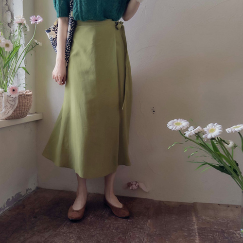 [New product special price 7,000 won discount] <FONT color=#5a3954>MADE LIN</font> Robiels side ribbon loose fit wrap skirt with good coordination [size: F (55~66)]