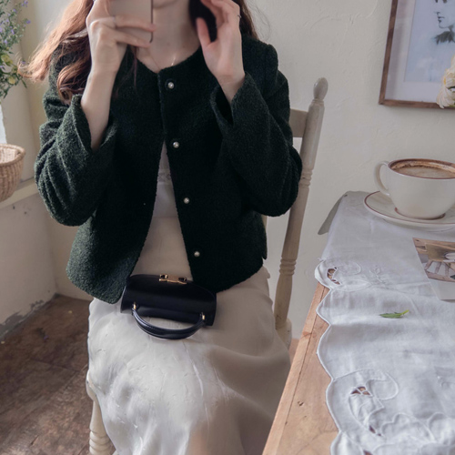 [New product special price 10,000 won discount] <FONT color=#5a3954>MADE LIN</font> Shuklona Tulip-cut Pearl Button Chic Jacket [size: F (55~66)]