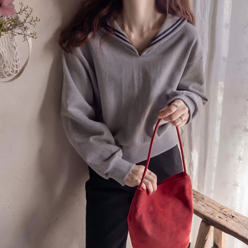 [New product special price 7,000 won discount] <FONT color=#5a3954>MADE LIN</font> Sophia D Rounding Collar and Color Matching Elegant Tee [size: F (55~66)]