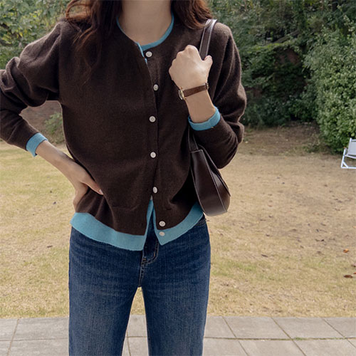 [Magical charm as if wearing two layers][Wool blend][LABEL] Mint chocolate color combination layered Wool Cardigan [size:F(55~66)][Delayed arrival 11/4 Estimate storage]