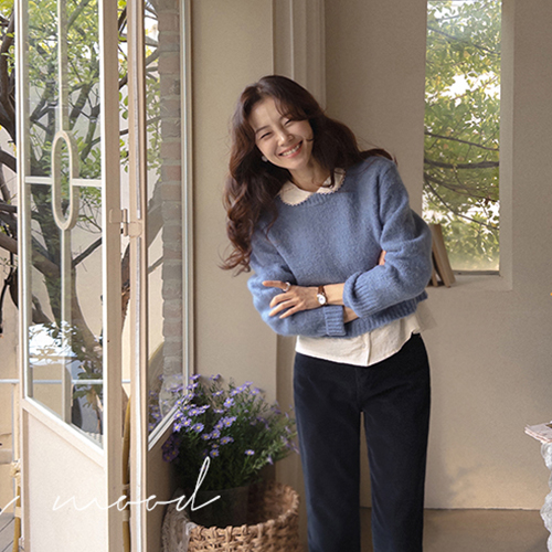 [Soft and fluffy~] Livni cute fit crop knit [size: F(55~66)]