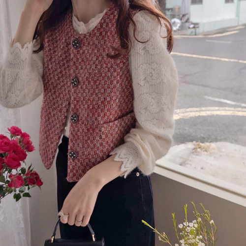 [New product special price 7,000 won discount] <FONT color=#5a3954>MADE LIN</font> Schumatilda Gimo Tweed Jewel Button Romantic Wool Vest [size: F (55~66)]