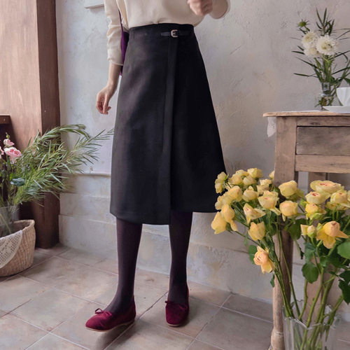 [Special Sale 15% ★Limited Quantity][LABEL] Crean An Buckle Suede Band Skirt [size: F(55~66)]