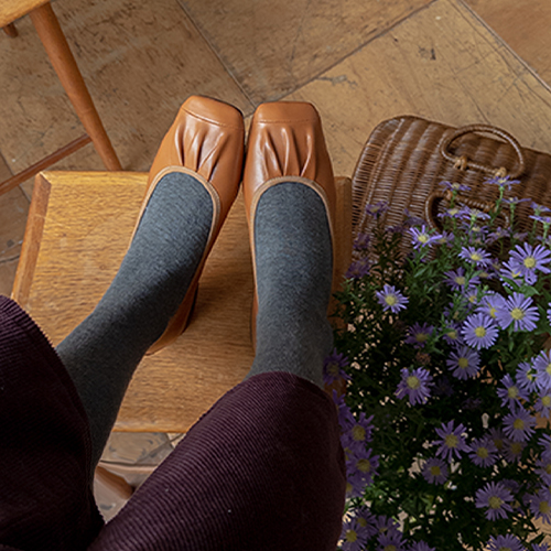 Rustic Brown Square Shirring Flat Shoes