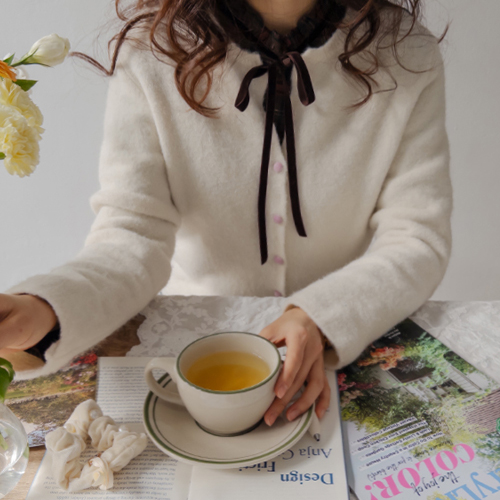 [Special Sale 10% ★Limited Quantity] <FONT color=#5a3954>MADE LIN</font> Bichon Soft Velvet Bean Button Cardigan [size: F (55~66)]