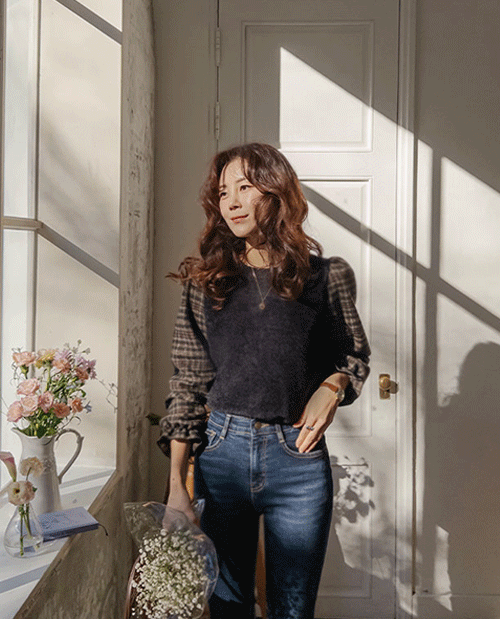 [Black Friday Special 15% ★ Limited Quantity] [Perfect for outerwear!] [LABEL] Miyu Check Sleeve Color Combination Blouse [size: F, 1]