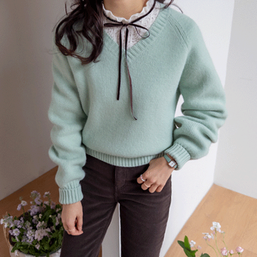 Le Boni V-neckline Nagrang Semi-Crop Knit [size: F(55~66)]