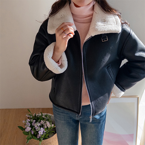 [New product special price 10,000 won discount] <FONT color=#5a3954>MADE LIN</font> Rebold Highneck lovely big collar Mustang [size: F (55-66)]