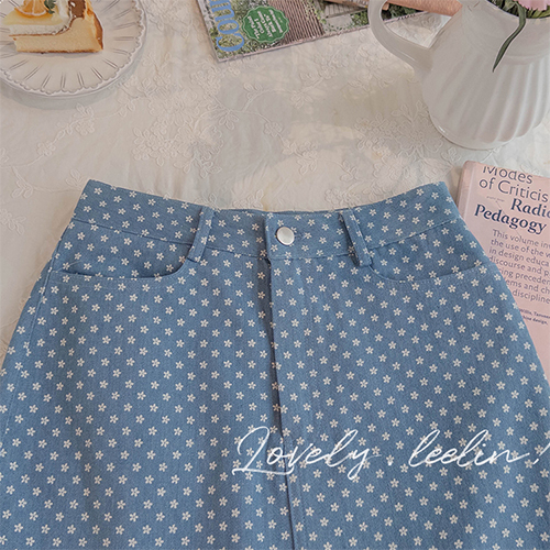 [Best Special Price 8,000 Won Discount] <FONT color=#5a3954>MADE LIN</font> Buttner Flower Denim Skirt [size: S, M]