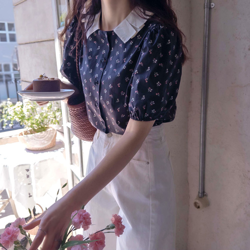 [LABEL] Royson Flower Lovely Pleated Collar Blouse [size:F(55~66)]