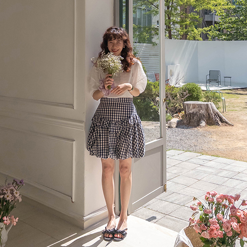 IZNING Lively and Cute Girly Balloon Fit Check Skirt [size:F(55~66)]