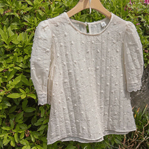 [New product special price 6,000 won discount] <FONT color=#5a3954>MADE LIN</font> Upon Flower Race Blouse [size: F (55~66)]