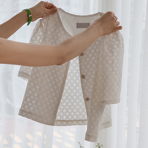 Delina Clover Punching Puff Summer Jacket [size:F(55~66)]