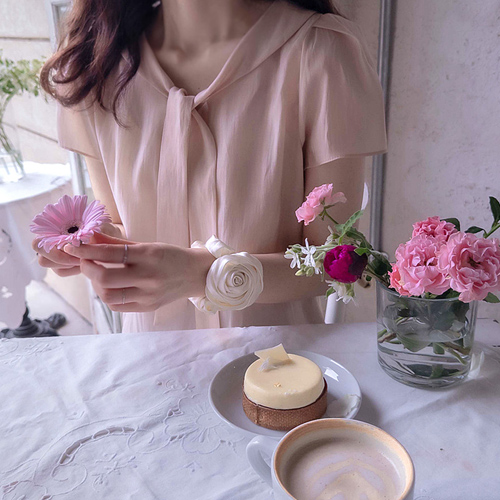 Madrino Thai Summer Tencel Luxury Beauty Puff Blouse [size: F (55~66)]