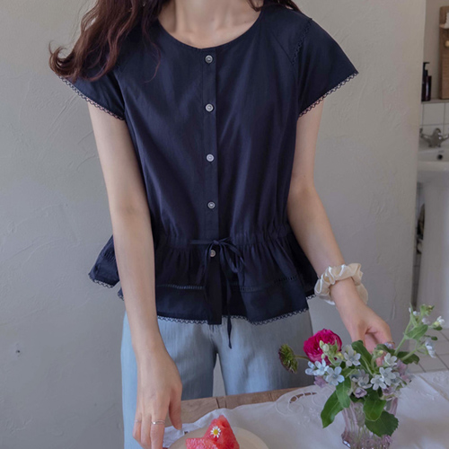 CLARO Mini Lace Waist Strap Adjustable Ansharing Blouse [ [size:F(55~66)]