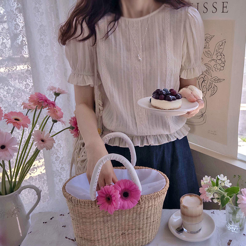 [New product special price 8,000 won discount] <FONT color=#5a3954>MADE LIN</font> Covert Race Banding Blouse [size: F (55~66)]