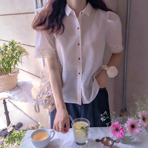 [New product special price 7,000 won discount] <FONT color=#5a3954>MADE LIN</font> Floni Light Sleeve Lace Blouse [size: F (55~66)]