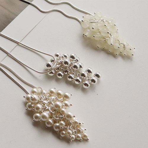 grape pine long necklace