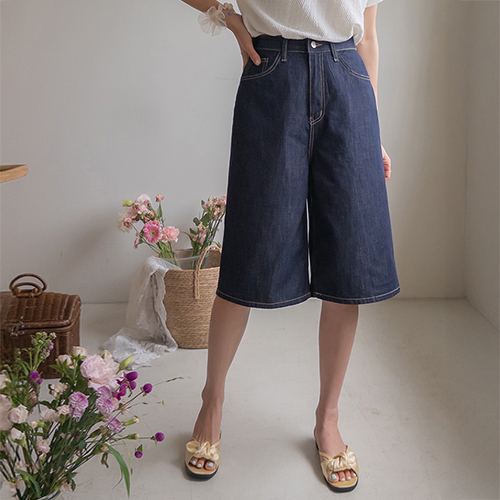 DeRoa Non-Fade Semi Aline Bermuda Pants [size:S,M,L]