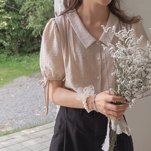 [Jijimiwondan] Siena Front Pin Tuck Sleeve Ribbon Blouse [size:F(55~66)]