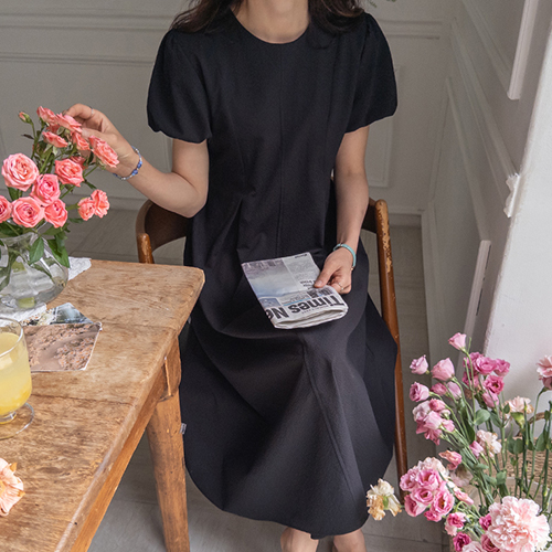 [Insta Special 15,000 Won Opening Discount] [Event] <FONT color=#5a3954>MADE LIN</font> Karenne Cut Pin Tuck Back Banding One Piece [size: F (55~66)]