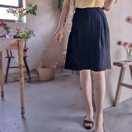 Clarence Moisturizing Cooling Flexible Slim Bermuda Pants [size:F(55~66)]