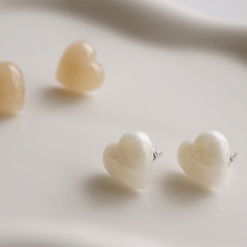 Plump Baby Heart Earring