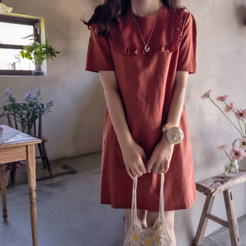 [New product special price 10,000 won discount] <FONT color=#5a3954>MADE LIN</font> Enna Square Freel One Piece [size: F (55~66)]