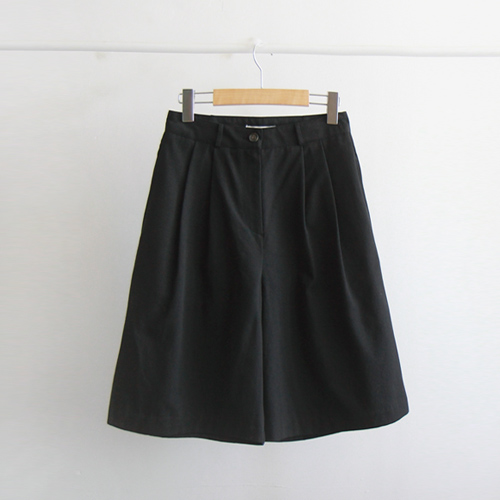 <FONT color=#ff4e42>[20% off sale]</font> Bermuda Daily Pants [size: S (55)] at Burnings Summer