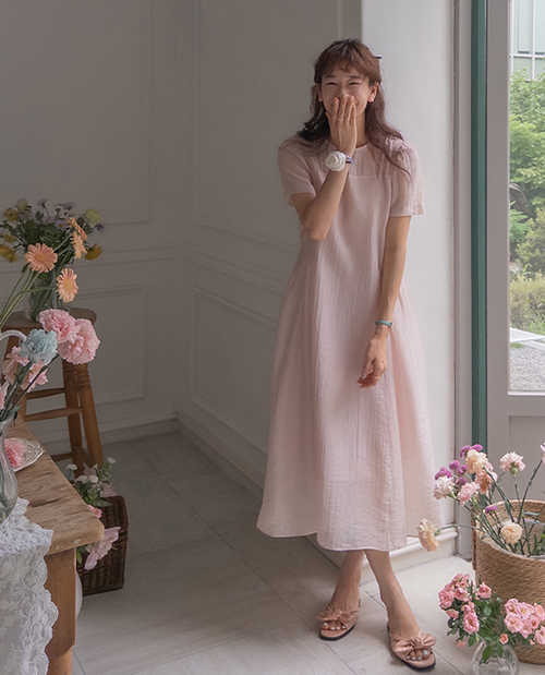 Gracie's one-piece dress with side shirring that doesn't wrinkle easily [size: F(55~66)]