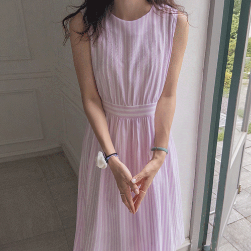 [New Arrival Special Price 7,000 Won Discount] <FONT color=#5a3954>MADE LIN</font> Crienne Race Stripe One Piece [size: F (55~66)]