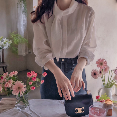[LABEL] Kaibe Love Cara Anti-Tie Luxury Blouse [size: F (55-66)]